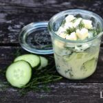 Gurkensalat mit Sahne, Feta und Dill im Glas Rezept Gurkensalat mit Sahne Feta und Dill im Weckglas