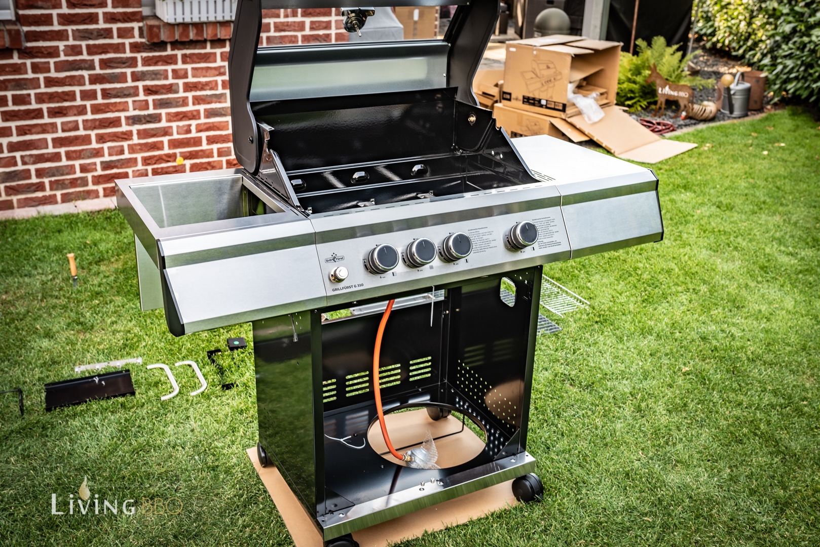 Gasgrill G310 mit Seitentische
