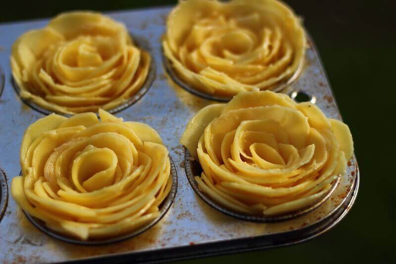 Kartoffelrosen mit Thymian und Knoblauch