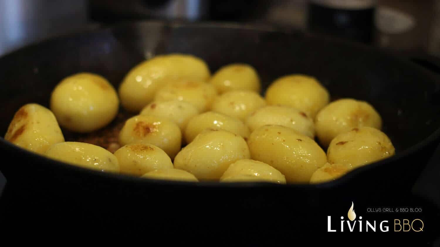 Röstkartoffeln in der Gusspfanne für Andalusische Sauce