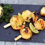 garnelen-spiesse-grillen Marinierte Garnelen Limetten Spieße grillen_Garnelen Spie e Grillen 150x150_garnelen garnelen_Garnelen Spie e Grillen 150x150