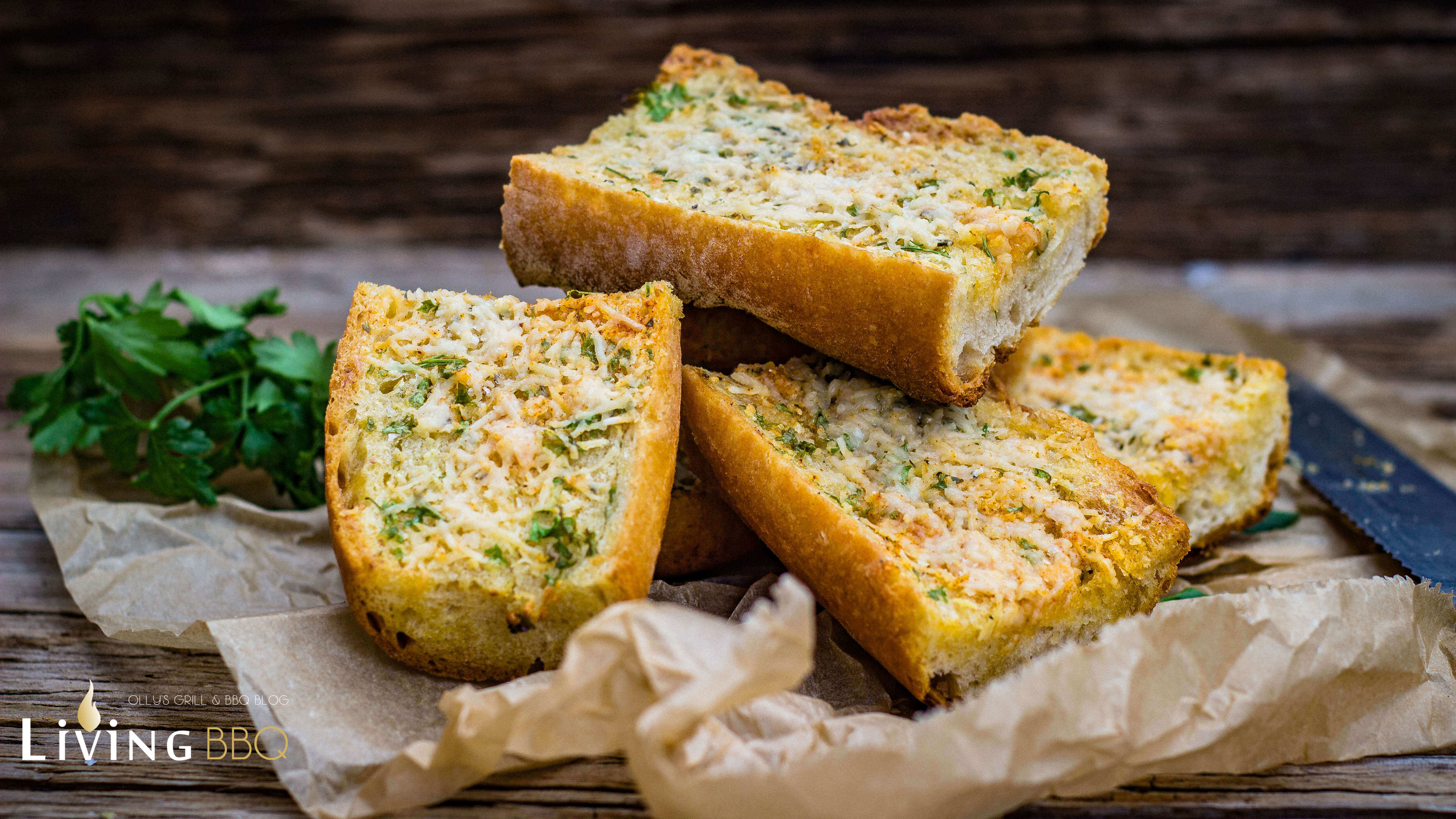 Knoblauchbrot-Rezept (Garlic Bread) mit Parmesan zum selber machen ...