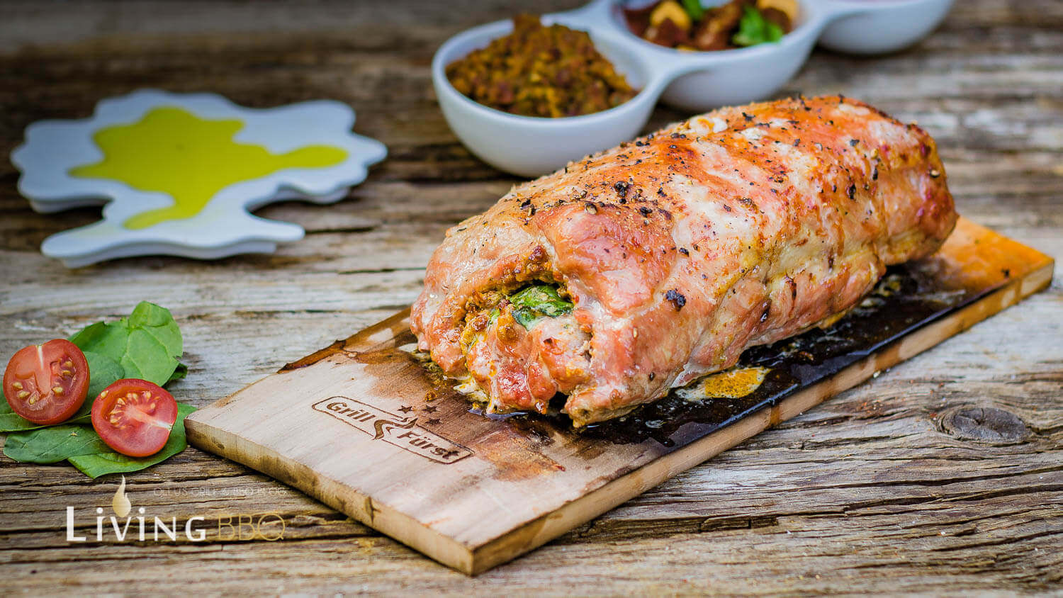 Schweinerückenbraten vom Iberico gefüllt mit Tapenade_Schweineru cken mit Tapenade 7 von 9_schweinerückenbraten Schweinerückenbraten Tomaten Tapenade schweinerückenbraten_Schweineru cken mit Tapenade 7 von 9