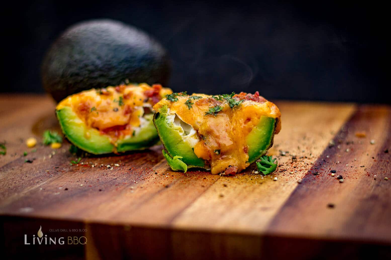 Avocado gefüllt mit Ei, Bacon und Käse zum Frühstück_Avocado Rezept Ei Bacon Fru hstu ck 33 von 44_avocado Avocado Rezept Ei Bacon Frühstück avocado_Avocado Rezept Ei Bacon Fru hstu ck 33 von 44