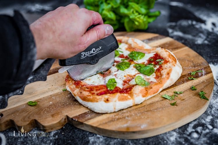 Home Page 1_Moesta BBQ Pizza Cut 4 von 5 749x500_ Moesta-BBQ Pizza Cut (Pizzaroller) Vol. 2 _Moesta BBQ Pizza Cut 4 von 5 749x500