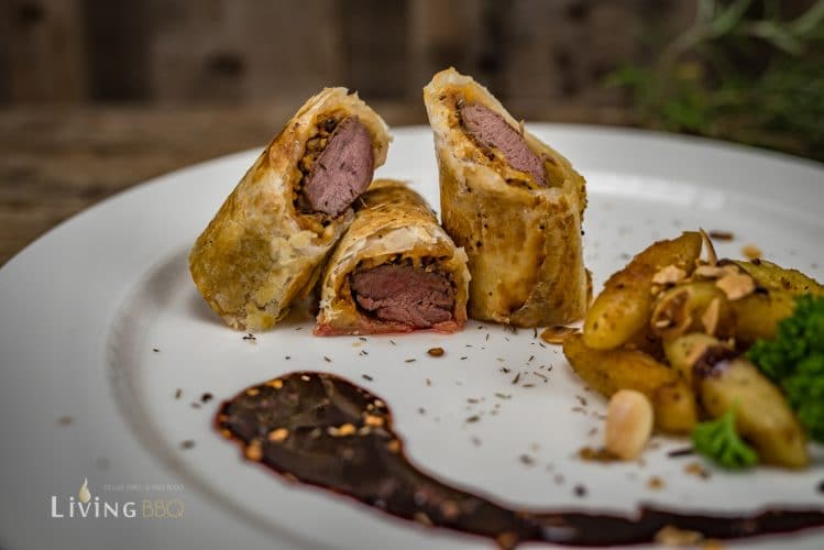 Home Page 4.2_Rehfilet Wellington 16 von 20 749x500_ Rehfilet Wellington mit Schupfnudeln _Rehfilet Wellington 16 von 20 749x500