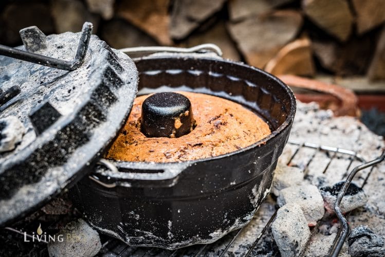 Tiroler Nusskuchen in der Petromax Gugelhupf Form gf1