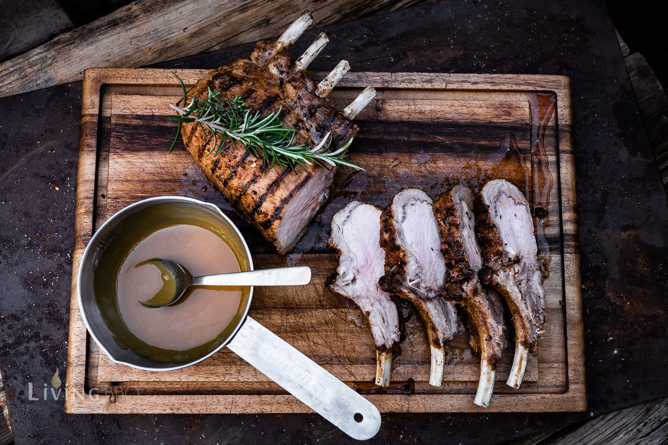 Iberico Karree mit Carolina Mustard Sauce